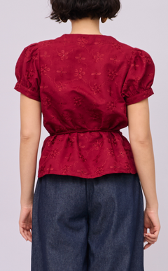 CELINE TOP - MERLOT EYELET