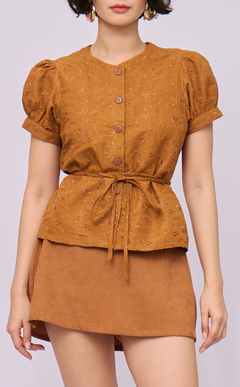 CELINE TOP - CINNAMON EYELET
