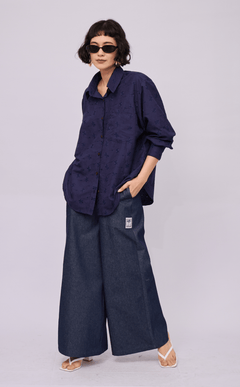 ESCOLTA TOP - NAVY BLUE EYELET
