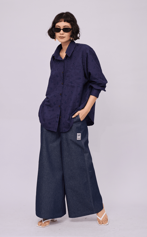ESCOLTA TOP - NAVY BLUE EYELET