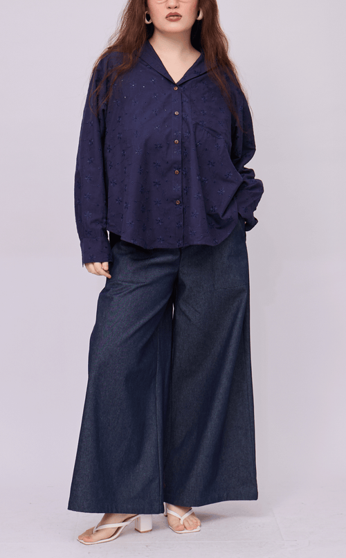 ESCOLTA TOP - NAVY BLUE EYELET