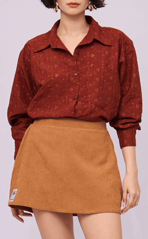 ESCOLTA TOP - CINNAMON EYELET