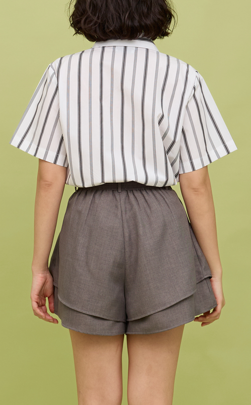 PINO TOP -  BLACK AND WHITE STRIPES w/ EMBLEM