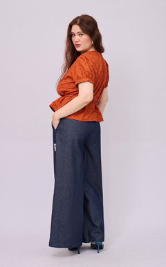CELINE TOP - PUMPKIN EYELET