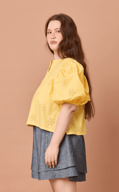 MELCHORA TOP - YELLOW EYELET